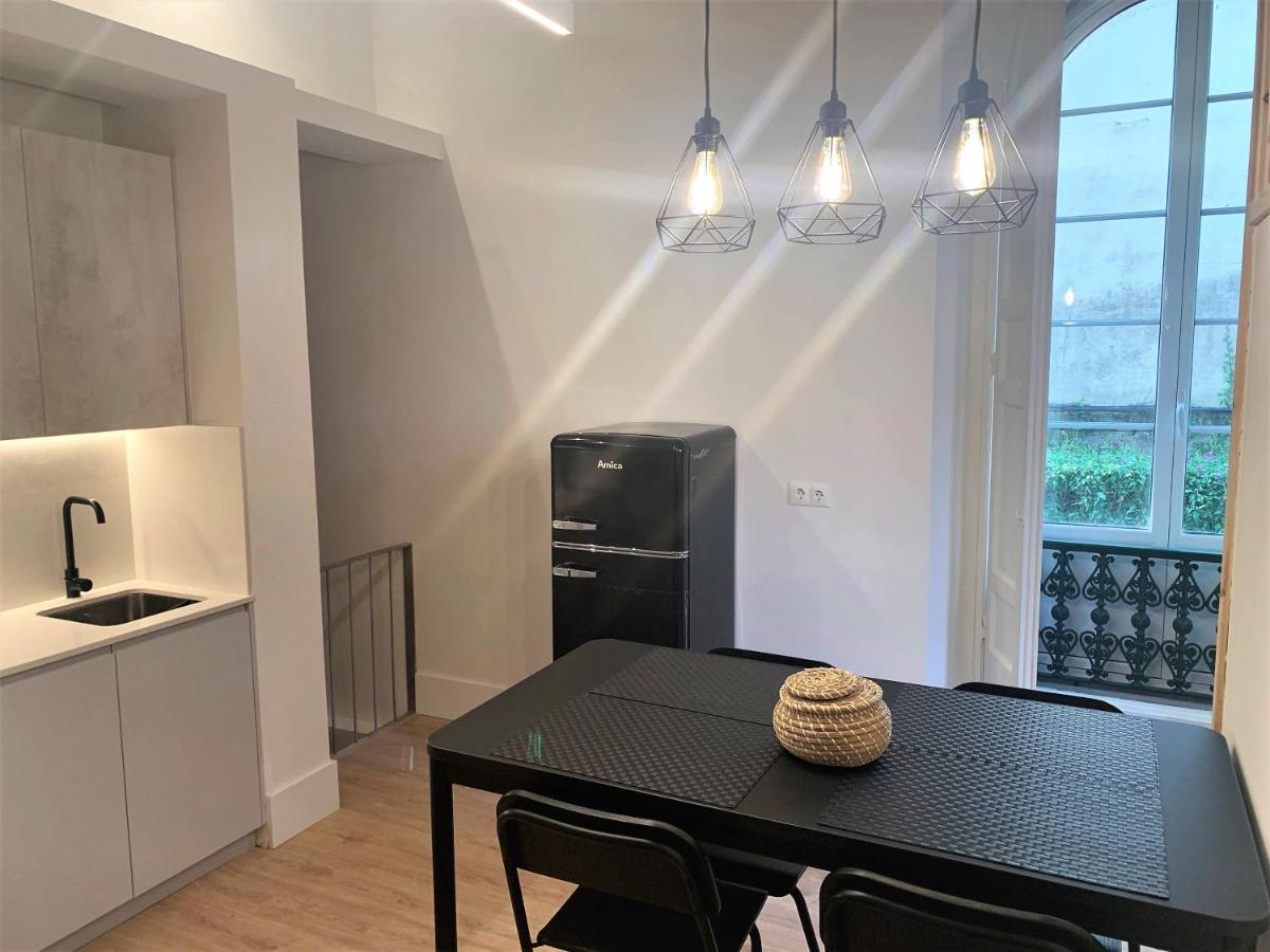 Apartamento Apartamento Dúplex Planta Baja con Aparcamiento Gratuito en Palacio de Mijares Llanes Exterior foto